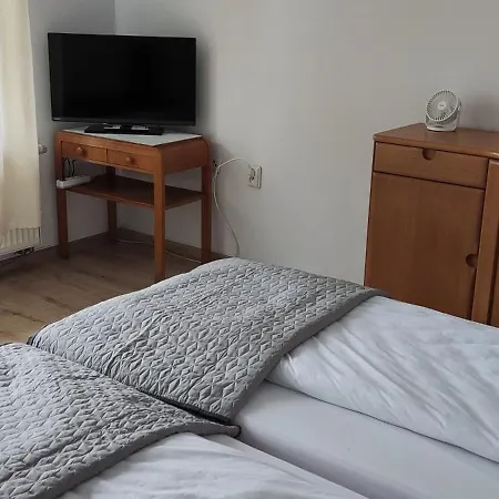 Na Skarpie Lägenhet